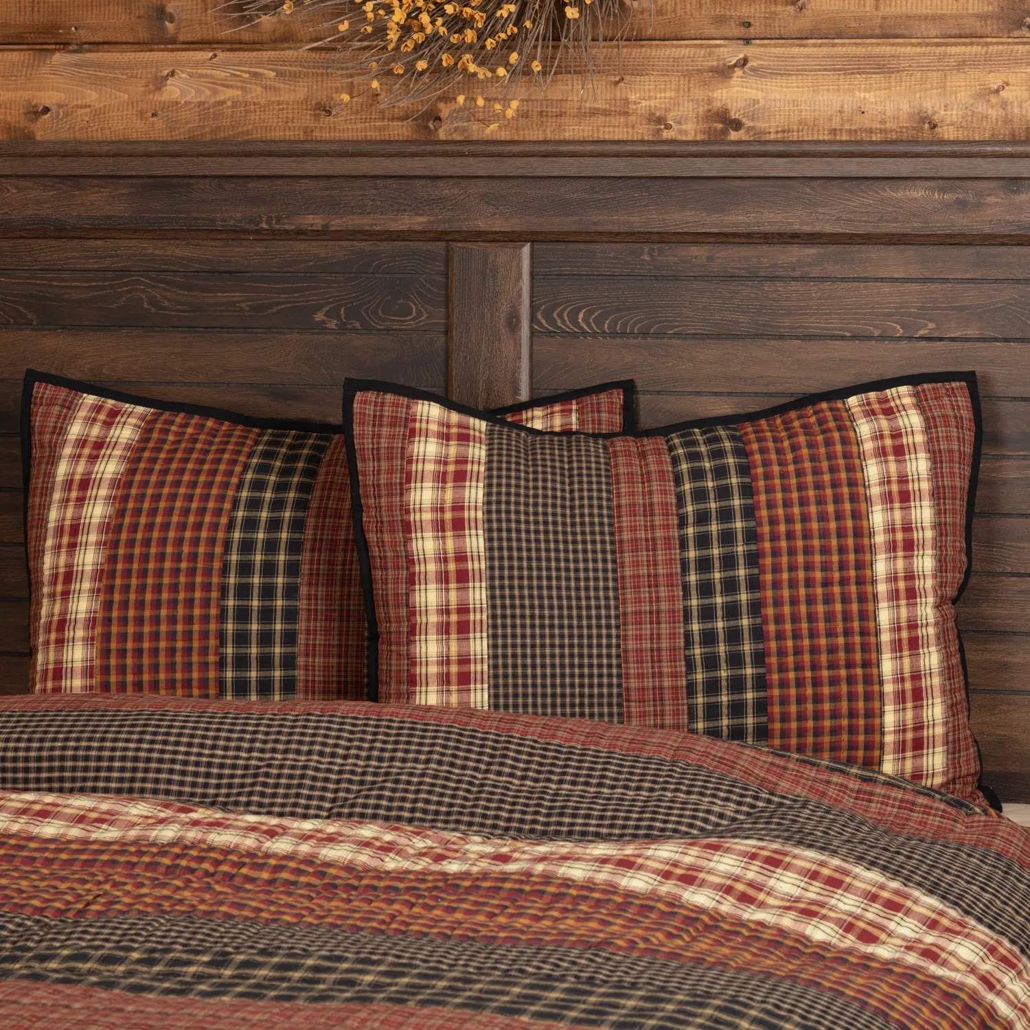 Beckham Queen Quilt Combo with 2 Standard shams - Clearance