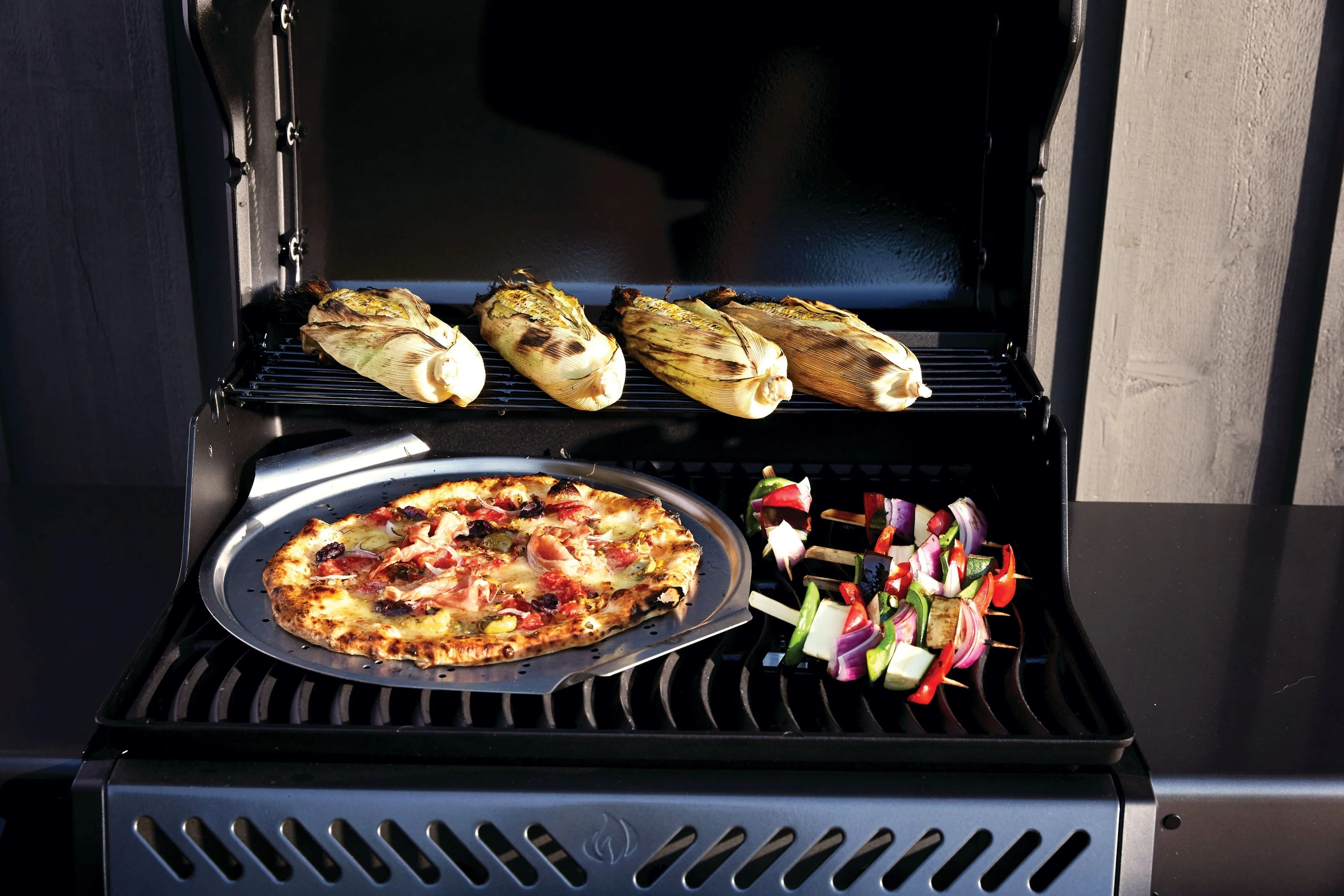 Napoleon Freestyle 425 4-Burner BBQ