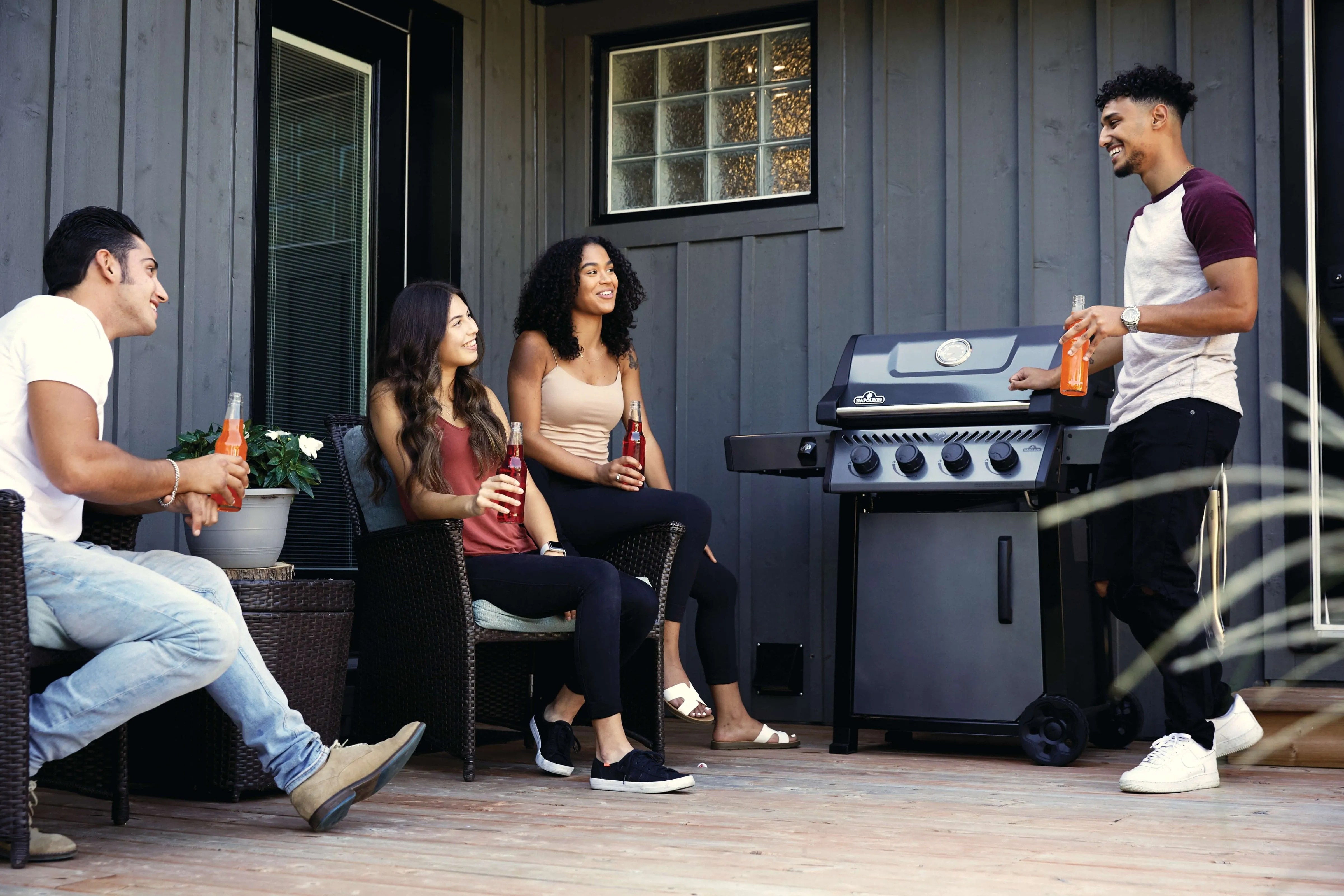 Napoleon Freestyle 425 4-Burner BBQ