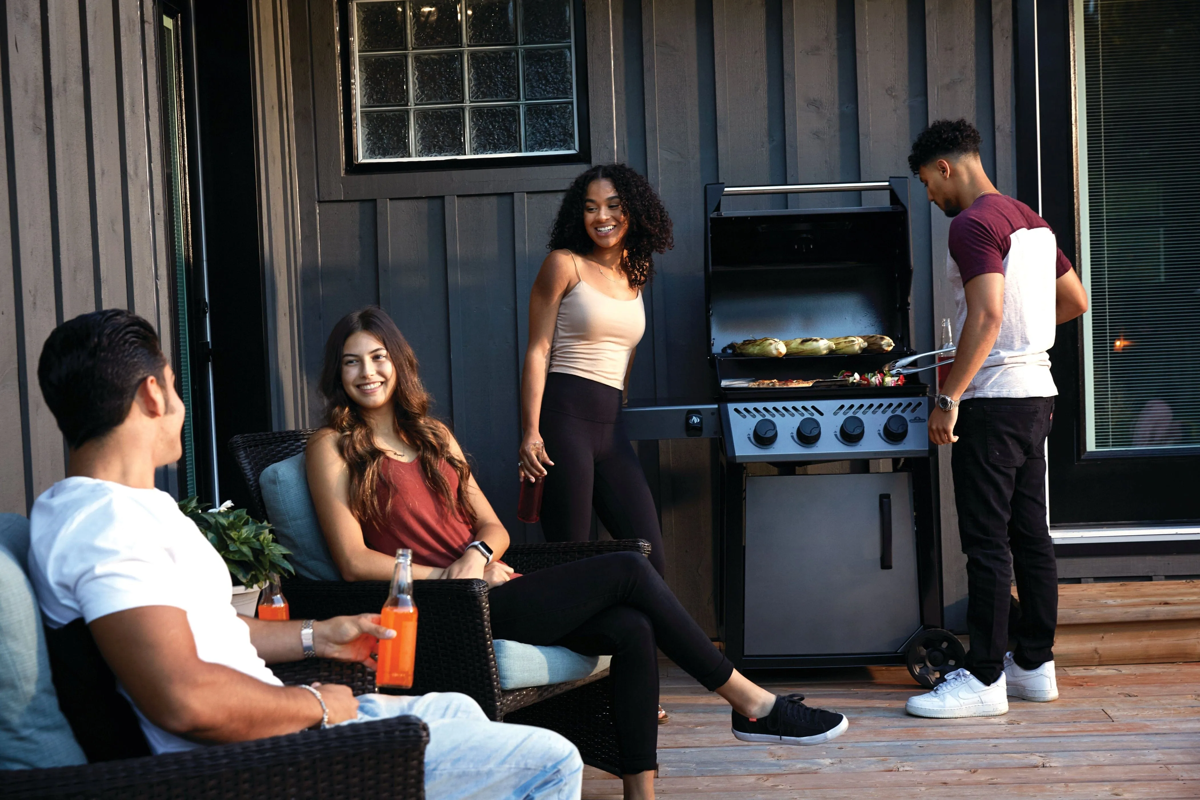 Napoleon Freestyle 425 4-Burner BBQ