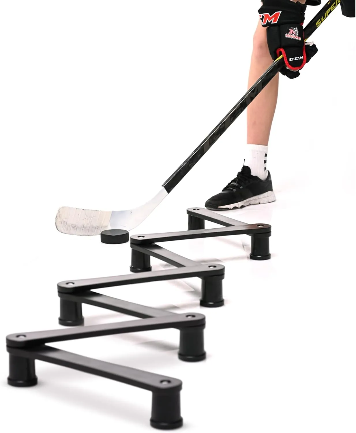 The Snake Trainer - Lightweight Stickhandling Training Tool - Hockey Training Equipment for Puck Control, Reaction Time and Coordination - Portable, Durable and Adjustable